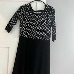 WINTER DRESS! Danny And Nicole Black White Stretch Knit Dress